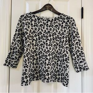 TAHARI Boatneck Leopard Print 3/4 Length Cuffed Sweater. Woman's Small